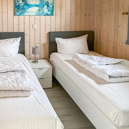 Nice Home In Rechlin With Sauna Prázdninový dům Rechlin