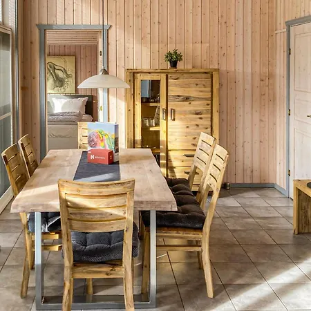 Prázdninový dům Nice Home In Rechlin With Sauna