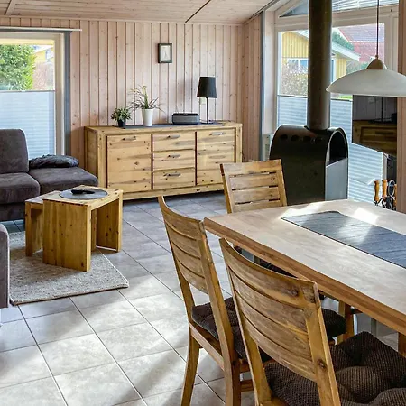 Prázdninový dům 2 Bedroom In *